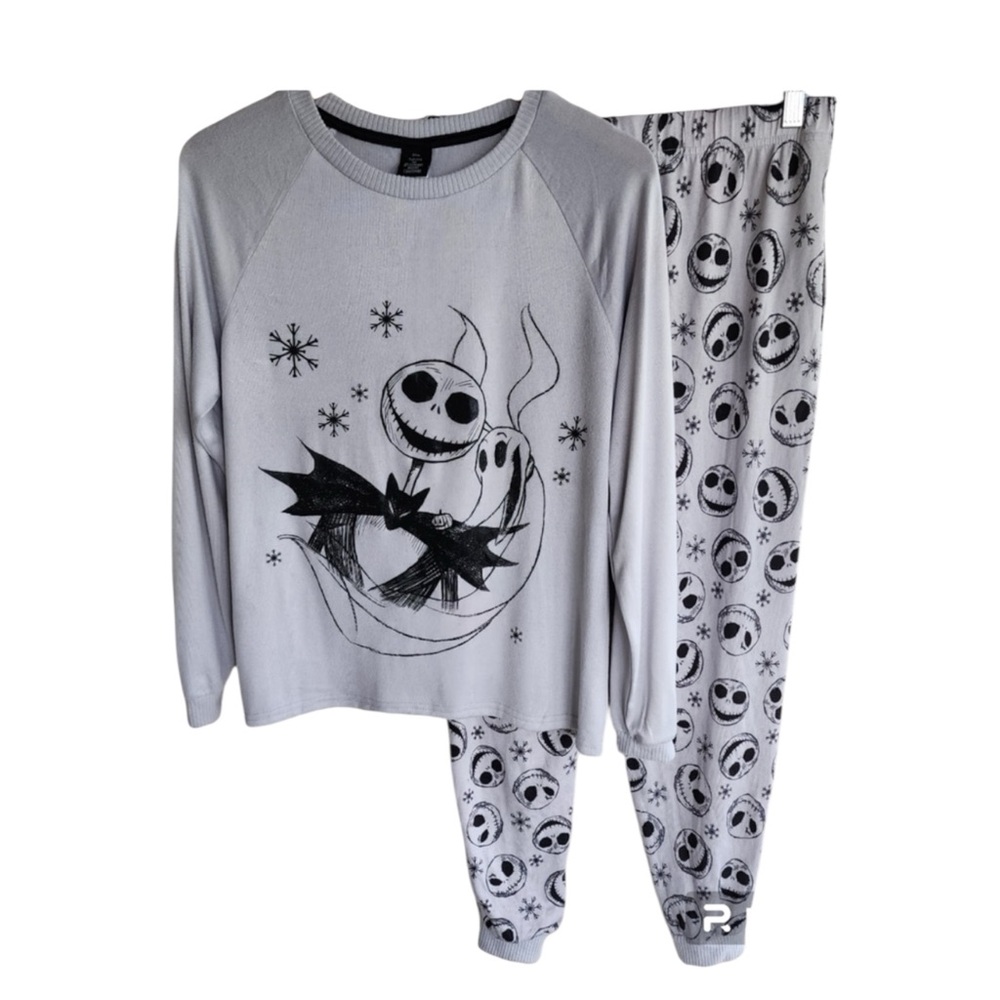 DISNEY “Nightmare Before Christmas” in Gray/Black Size Small (4-6) — SUPER CUTE! - Picture 2 of 3